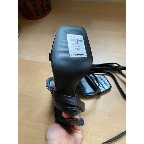 Steve Madden BNWT "Utilize" black wrap around stiletto heel sandals - Picture 6 of 8